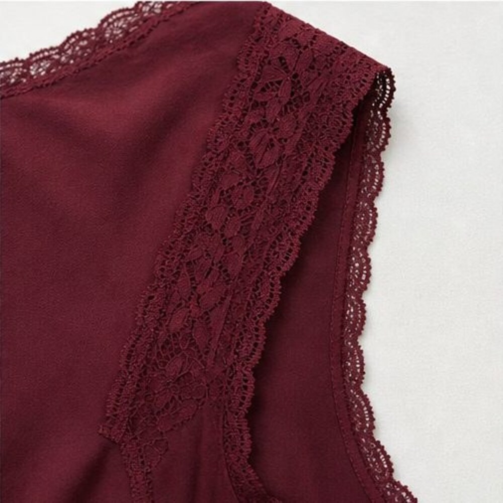 Burgundy Lace Trim Top - Picture 5 of 6